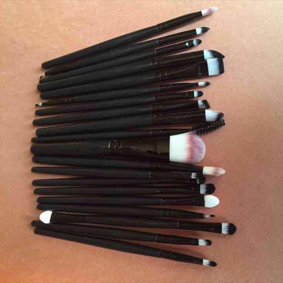 NWT20pc Makeup Brushes +15Colors Eyeshadow Palette - Picture 3 of 4